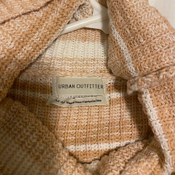 Turtleneck cropped sweater - Picture 2 of 2